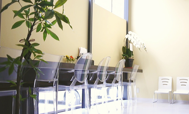 名古屋 歯医者 待合室